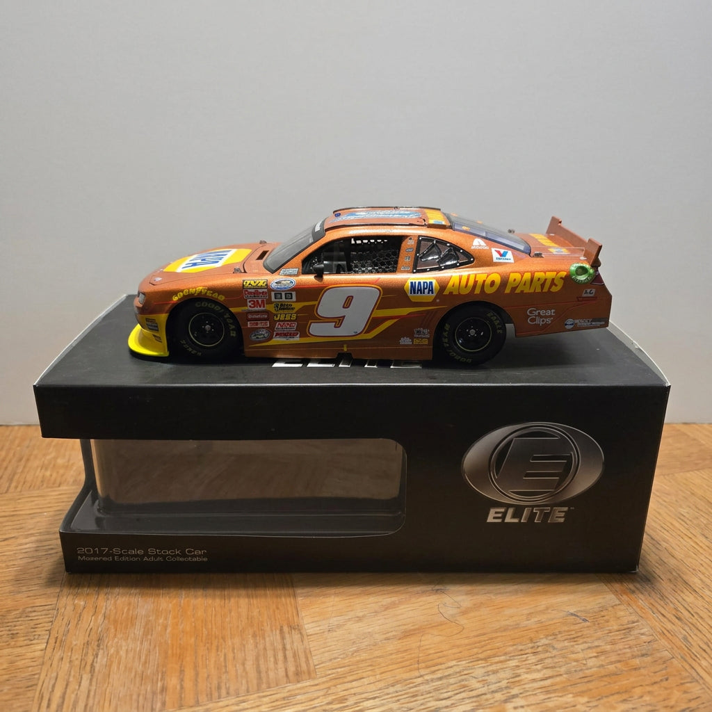 Chase Elliott 2014 NAPA Champion Camaro RCCA Elite Vintage Finish 1:24 Diecast
