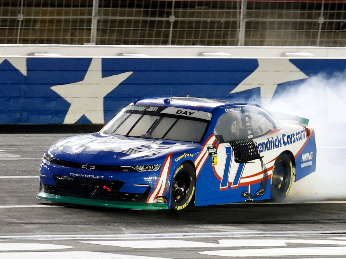 Corey Day No. 17 Hendrickcars.com 1:24 Collectors